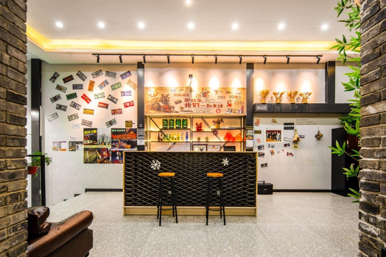 Riverside International Youth Hostel阅江老院青年旅舍 Tsjoengking Buitenkant foto