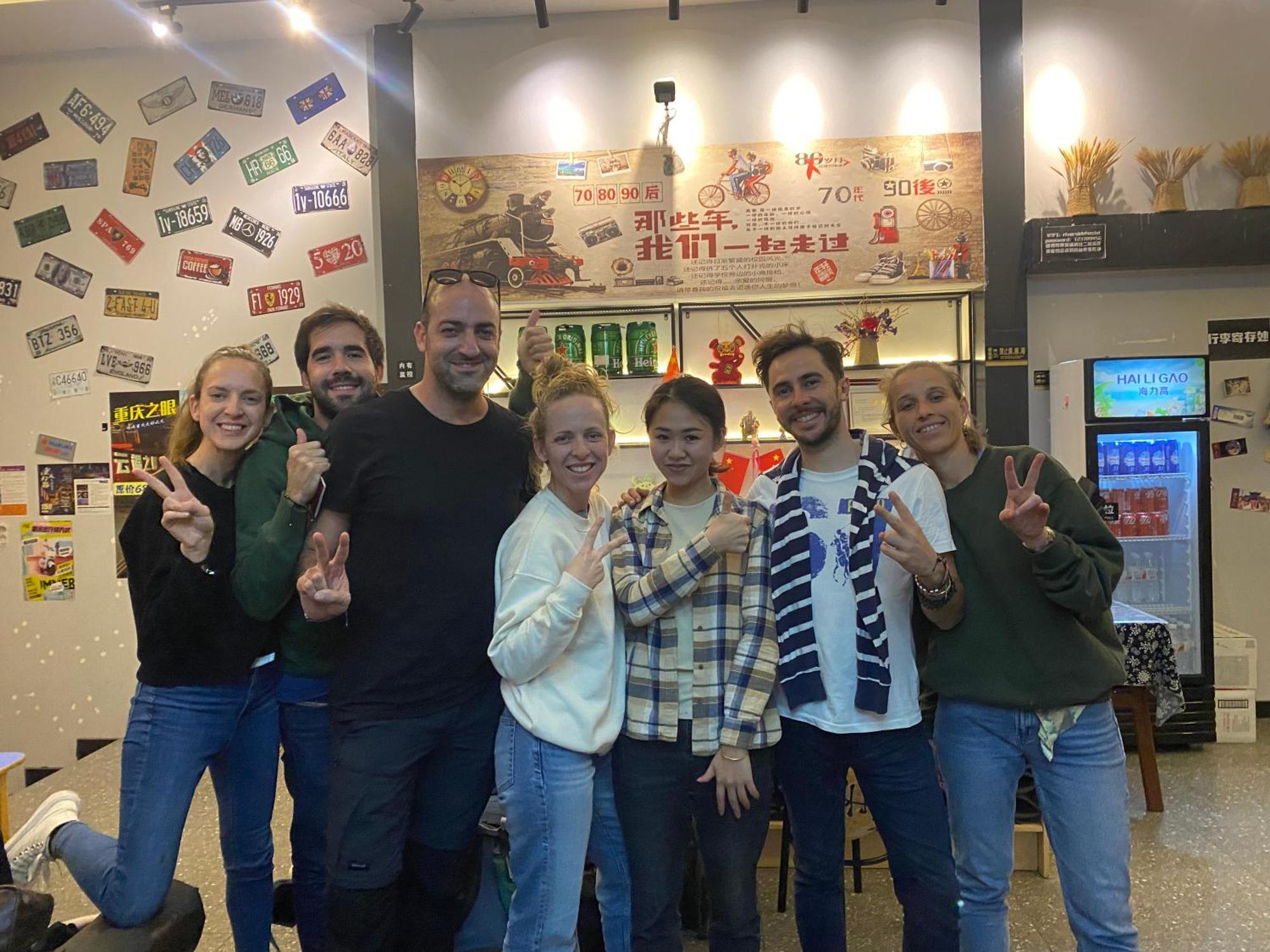 Riverside International Youth Hostel阅江老院青年旅舍 Tsjoengking Buitenkant foto