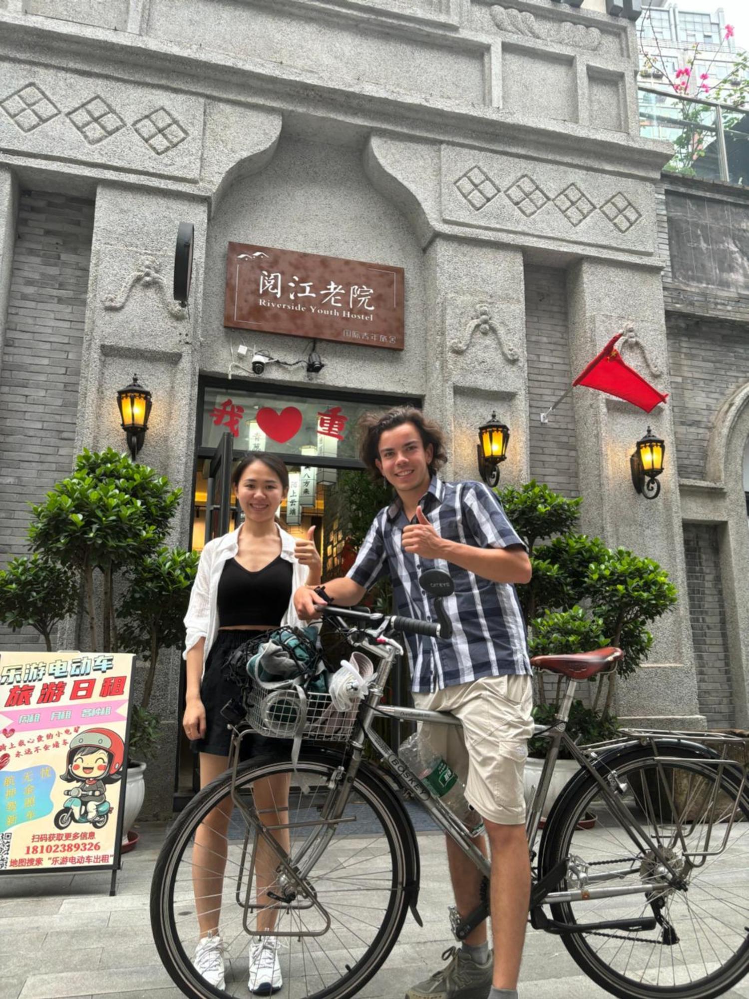 Riverside International Youth Hostel阅江老院青年旅舍 Tsjoengking Buitenkant foto